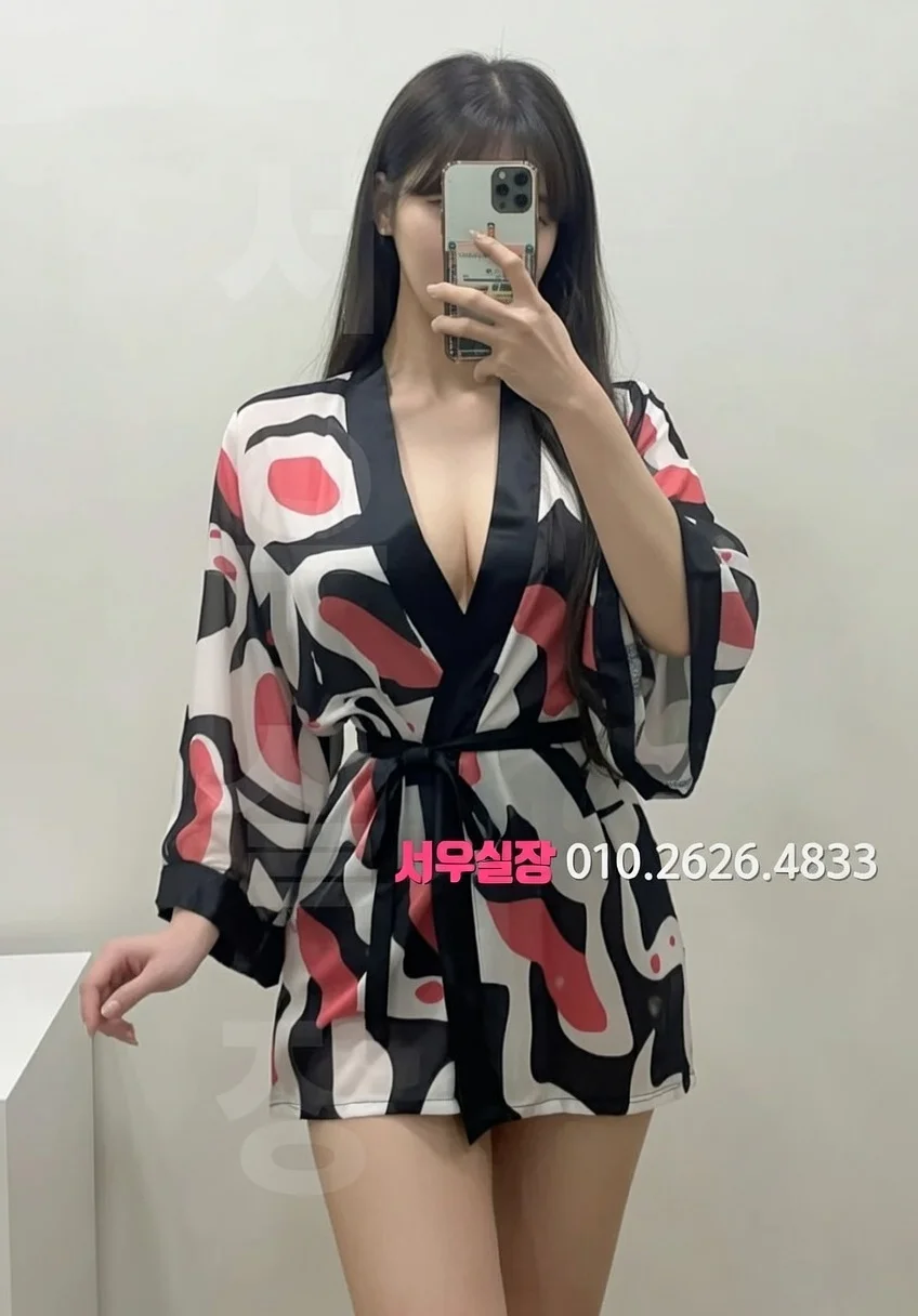 문정동 미러룸 프리미엄 라인업 6번 프로필